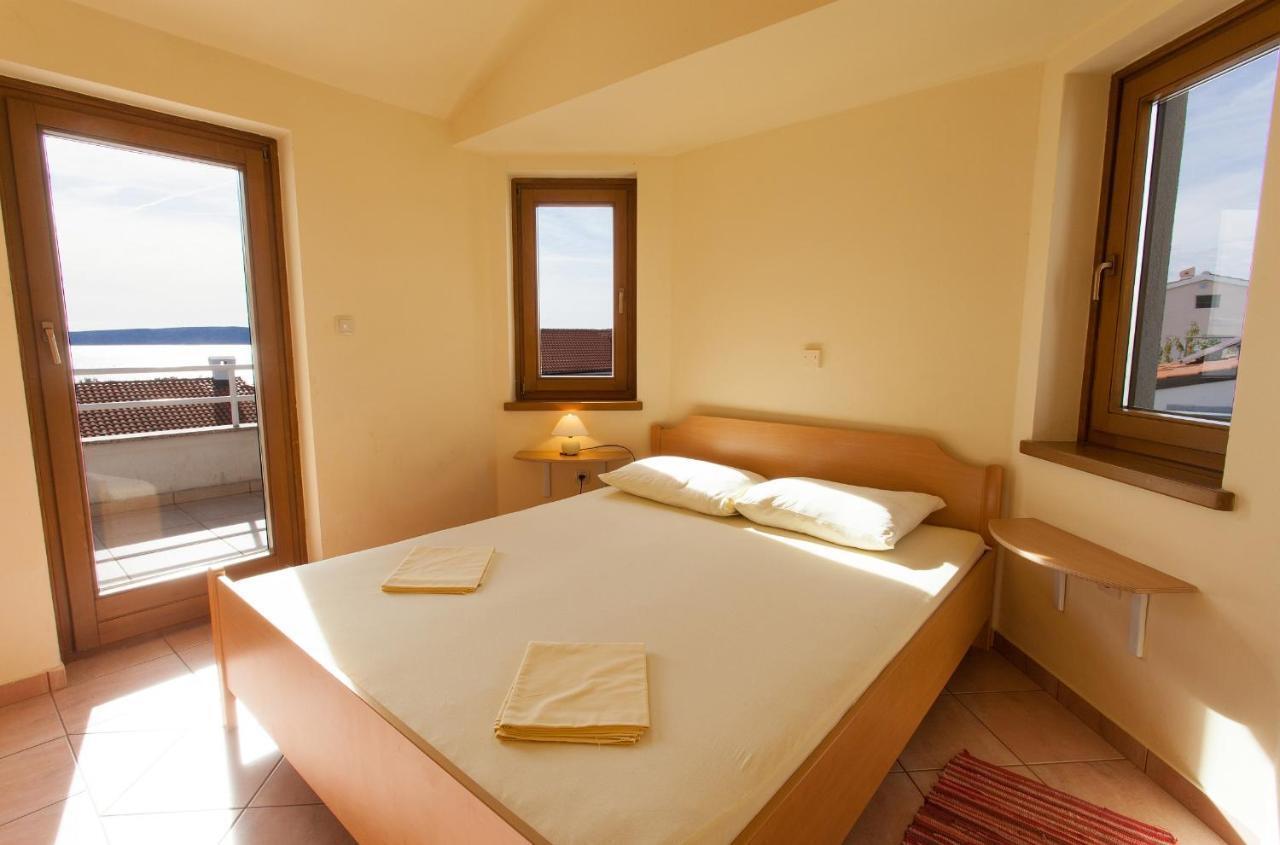 Apartman Vjekoslav Krk Town Exterior foto