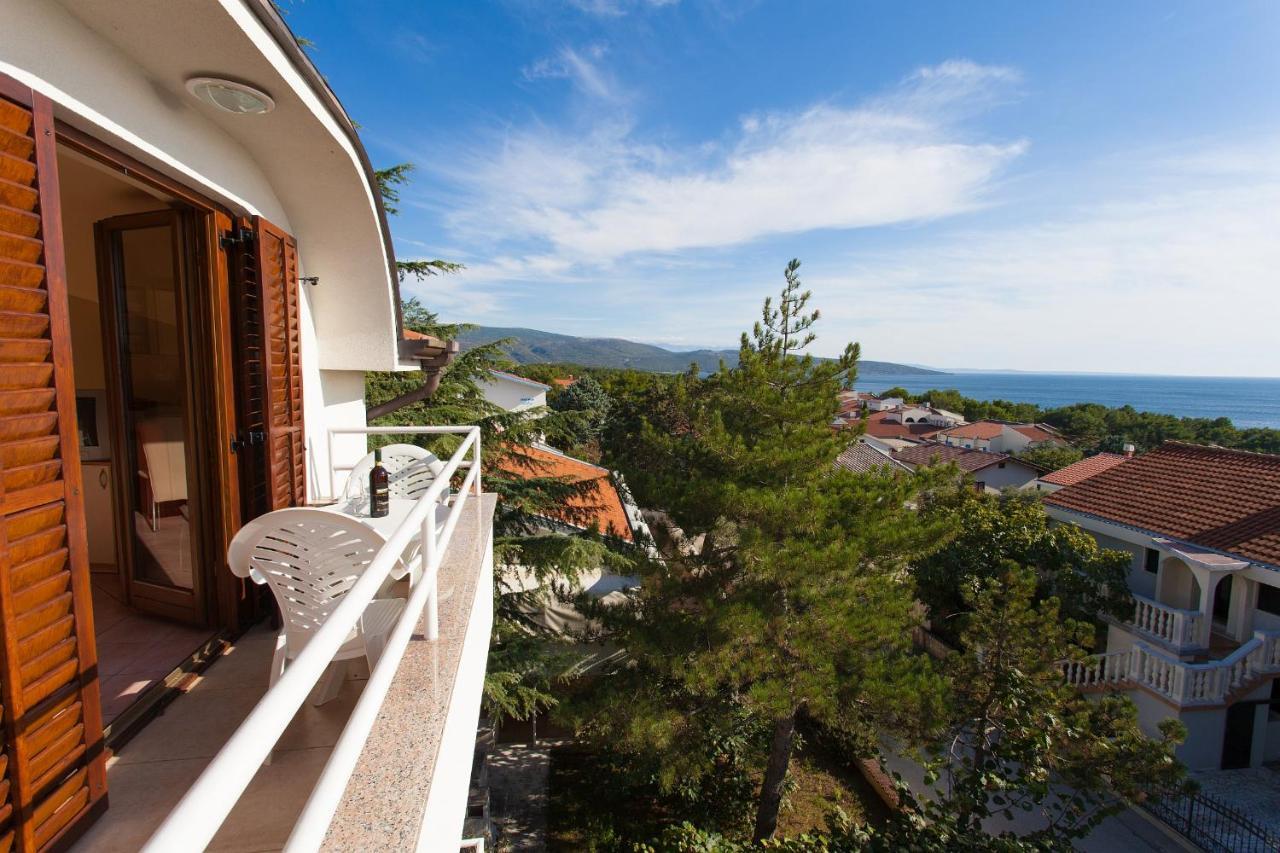 Apartman Vjekoslav Krk Town Exterior foto